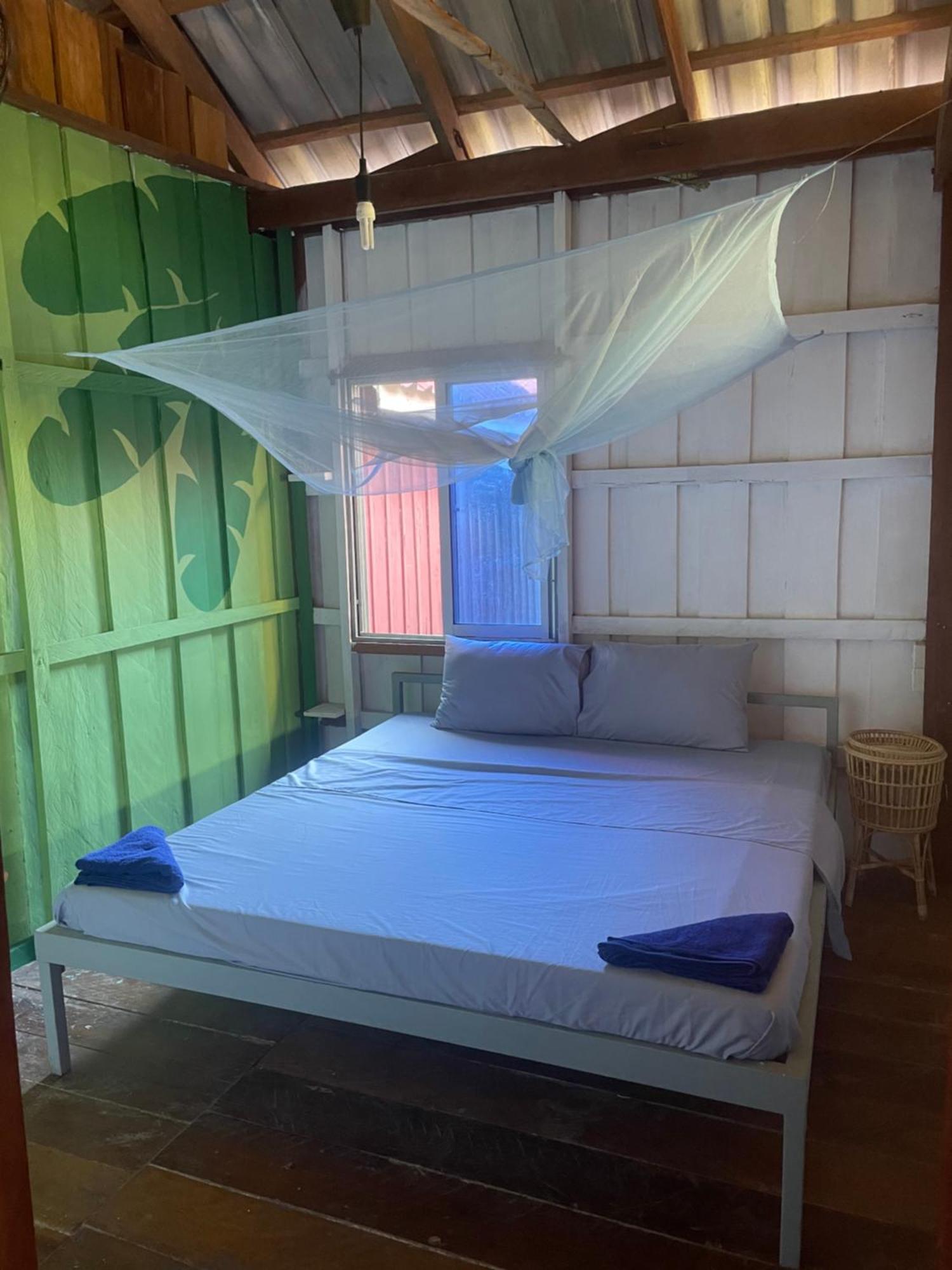The Hornbill Hostel Koh Rong Sanloem Extérieur photo